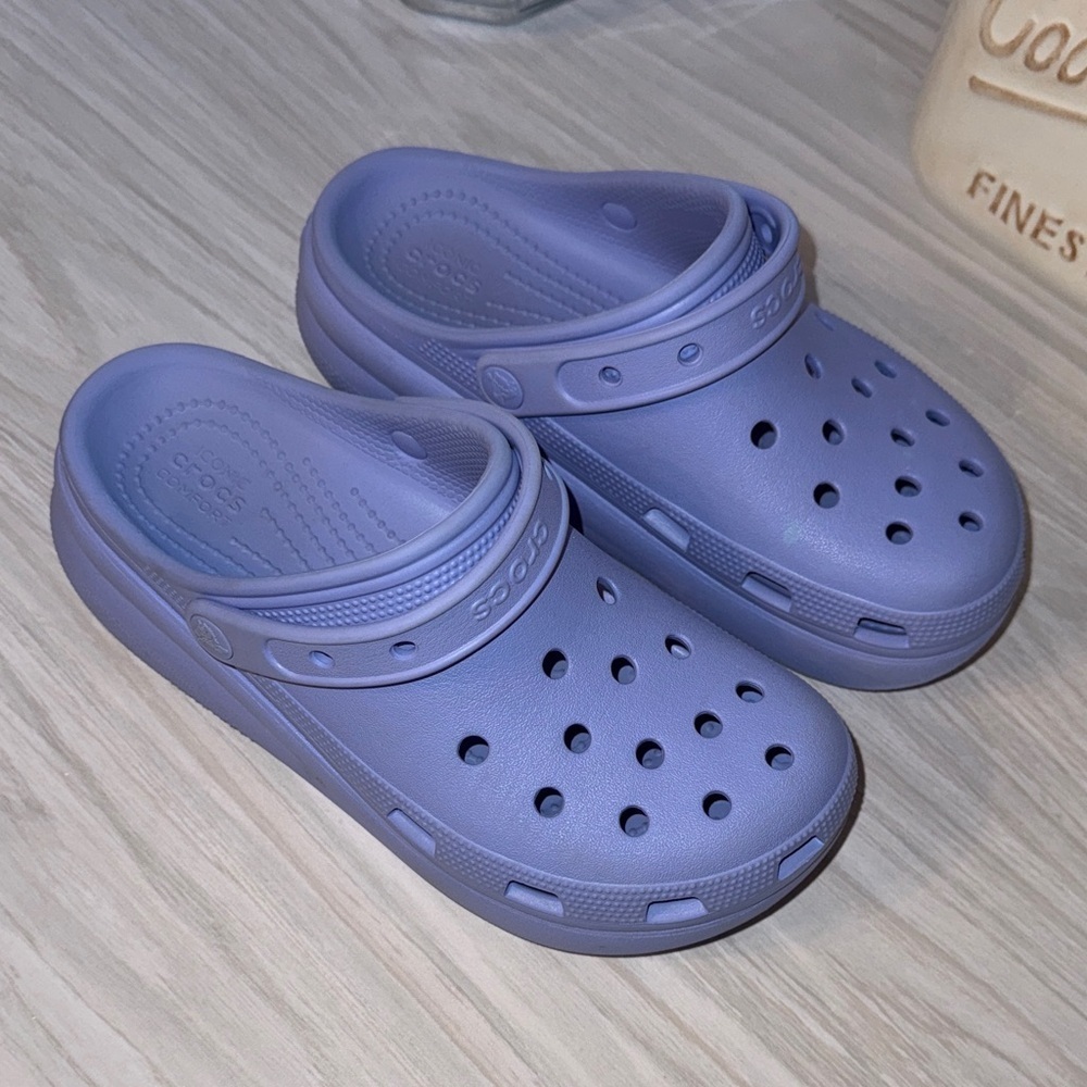 CROCS CUTIE CRUSH CLOG Violet Shoes Size Junior 5 - Picture 2 of 12